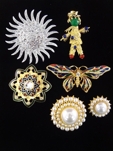 Jacqueline Bouvier Kennedy (6) Brooches: Scarecrow, Sun, Pears, Butterfly, others