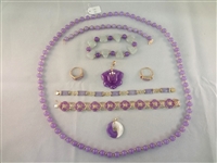 14K Gold and Lavender Jade Jewelry Suite: (1) Necklace (2) Rings, (4) Bracelets, (2) Pendants
