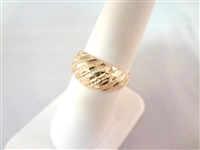 14k Gold Ladies Ring Size 6.5