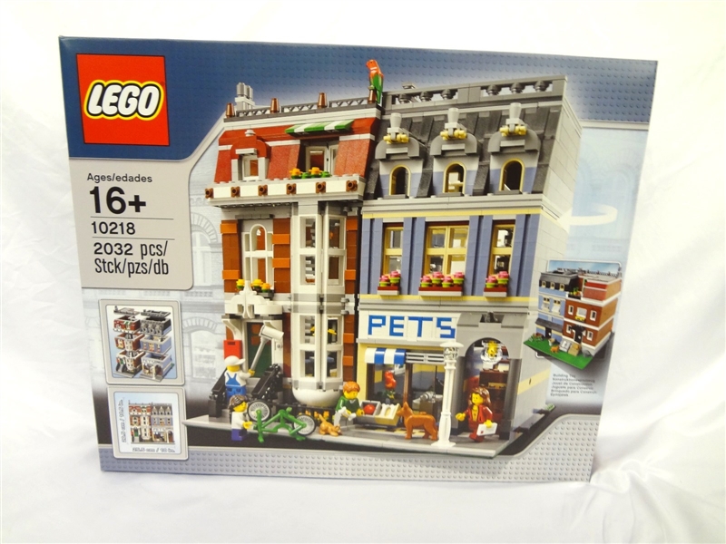 LEGO Collector Set #10218 Pet Shop New and Unopened