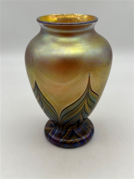 Pulled Feather Iridescent Vase Attributed to Tiffany Unsigned
