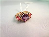 14K Gold Ring (1) Center Spinel, (2) Amethyst Ring size 6.75