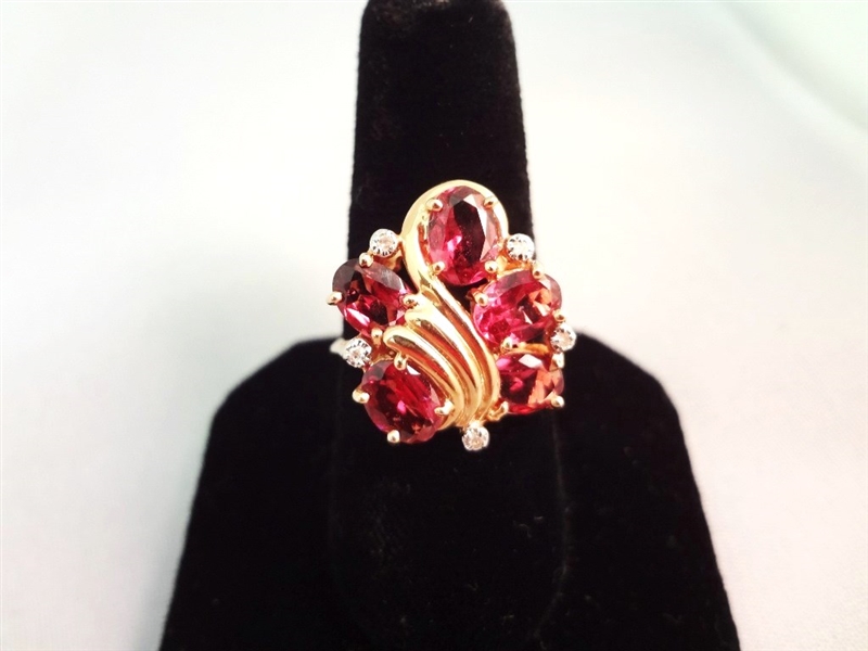 14K Gold Ring (5) Oval Tourmaline 7x5mm, (5) Diamond Chips Ring Size 7.75
