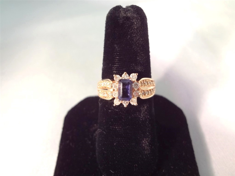 14K Gold Ring (1) Iolite (30) Diamonds Ring Size 6.5