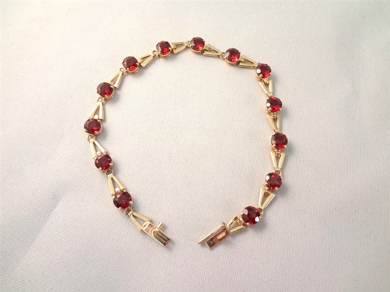 14K Gold and Garnet Tennis Bracelet (13) Round Garnets 3.5mm