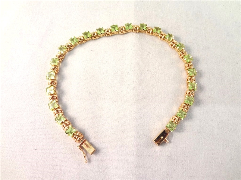 14K Gold Tennis Bracelet (22) Princess Cut Peridots 7" Long