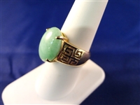 14K Gold And Green Apple Jade Ring