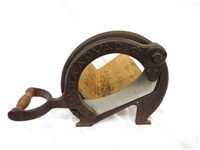 Primitive Raadvad Denmark Bread Slicer