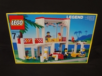 LEGO Unopened Set Legend 10037 Breezeway Cafe