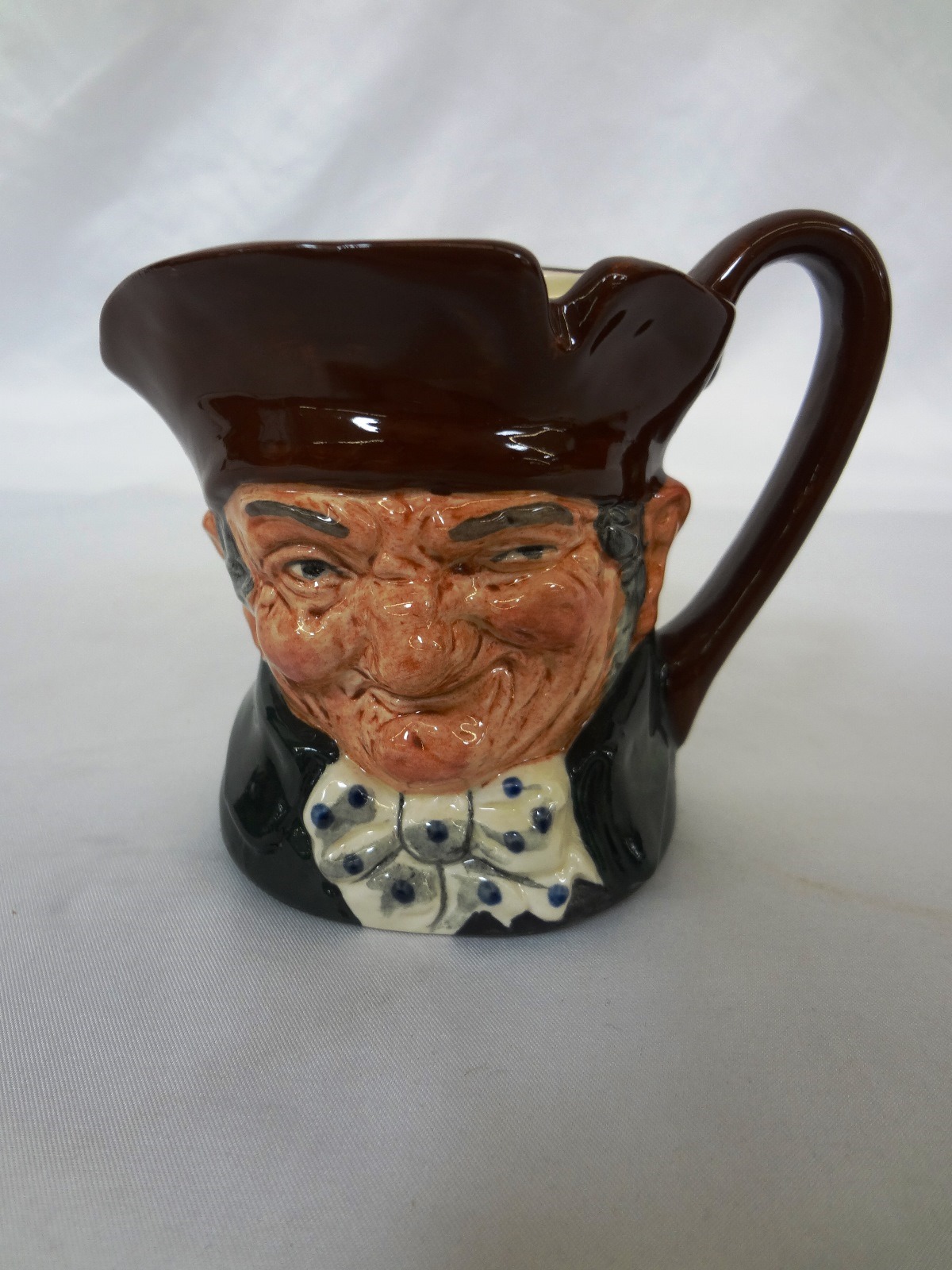 Lot Detail - (6) Royal Doulton Small Character Mugs