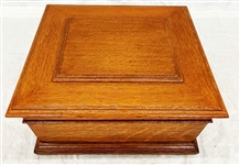 Regina Oak Cased Music Box