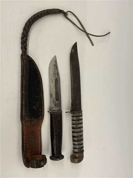 (2) Ka-Bar Knives