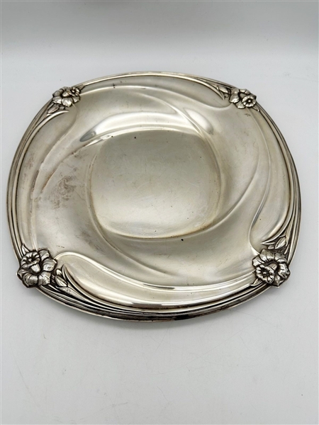 1847 Rogers Silverplate Tray Daffodil Pattern 