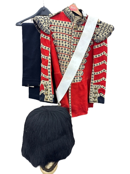 1st Grenadier Canada Guards Uniform and Bear Fur Hat