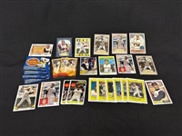 (27) Roberto Clemente Contemporary Insert Baseball Cards