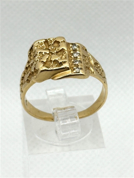 14k Yellow Gold Nugget Ring with Diamonds