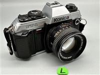 (L) Minotla & Konica 35mm SLR Cameras
