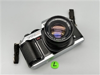 (L) Minotla & Konica 35mm SLR Cameras
