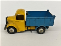 (8) Vintage 1950's Dinky Toys