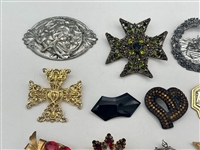 (20) Vintage Signed Jewelry Brooches; Kramer, Selini, Others