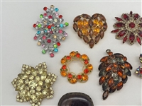 (19) Vintage Signed Jewelry Brooches; Raleigh Gold Filled, Sarah Cov, Others