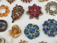 (19) Vintage Signed Jewelry Brooches; Raleigh Gold Filled, Sarah Cov, Others