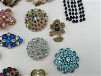 (24) Vintage Jewelry Brooches; Enamel, Rhinestones
