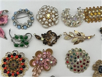 (24) Vintage Jewelry Brooches; Enamel, Rhinestones