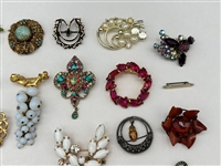 (38) Vintage Jewelry Brooches; Enamel, Rhinestones, Coral, Nephrite