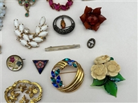 (38) Vintage Jewelry Brooches; Enamel, Rhinestones, Coral, Nephrite