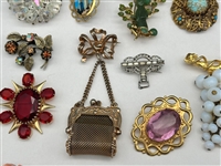 (38) Vintage Jewelry Brooches; Enamel, Rhinestones, Coral, Nephrite
