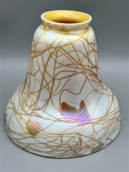 Steuben Hearts and Vine Single Lamp Shade