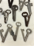 (45) Antique Skeleton Folding Keys