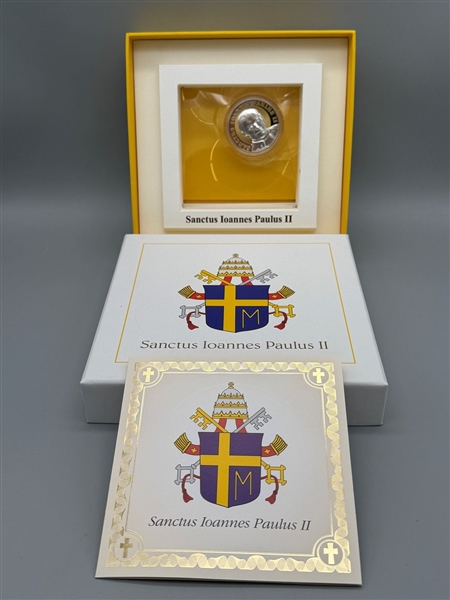 Saint John Paul II .999 Silver Round Mint of Poland Niue Islands 2014