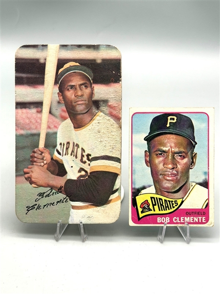 (2) Roberto Clemente Baseball Cards