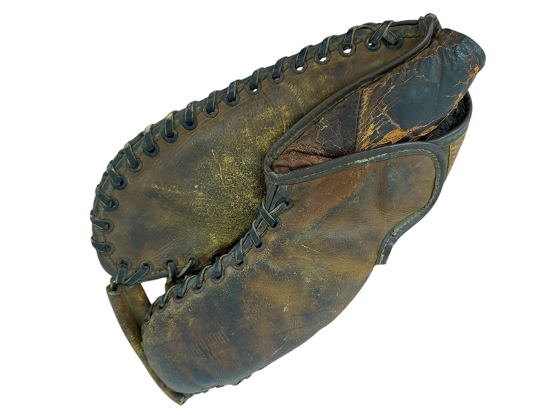 Rare Right Handed First Basemans Glove "Its a Hutch Clutch Model"