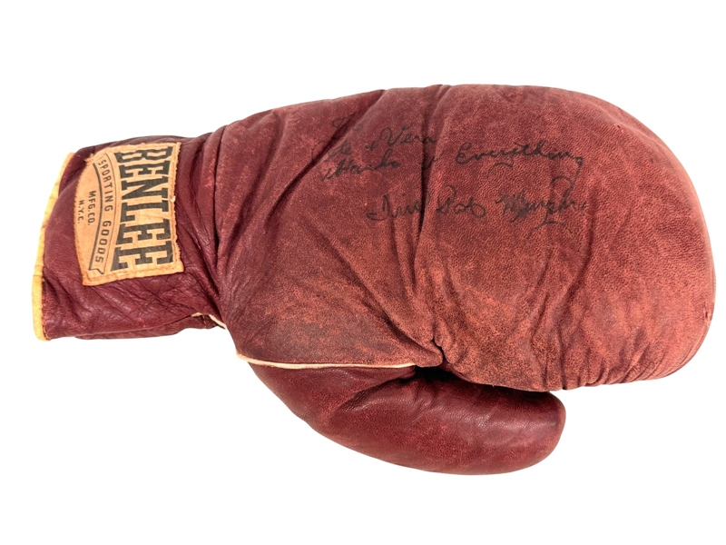 1950s Benlee Boxing Glove Autographed by Irish Pat Murphy