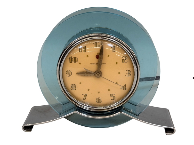 1940s General Electric Blue Rapture 3H160 Electric Mantle Clock in Chrome with Lucite Base