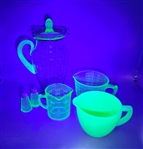 Group of (6) Pieces Uranium Glassware